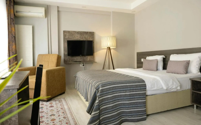 The Breeze Hotel