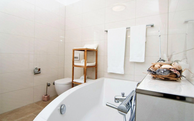 My-Summerlodge-Lemon