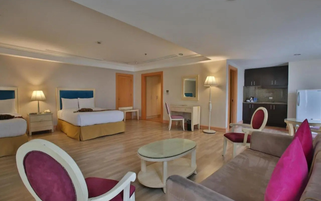 Crown Regency Hotel and Towers
