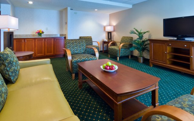Holiday Inn Hotel & Suites Cincinnati - Eastgate, an IHG Hotel
