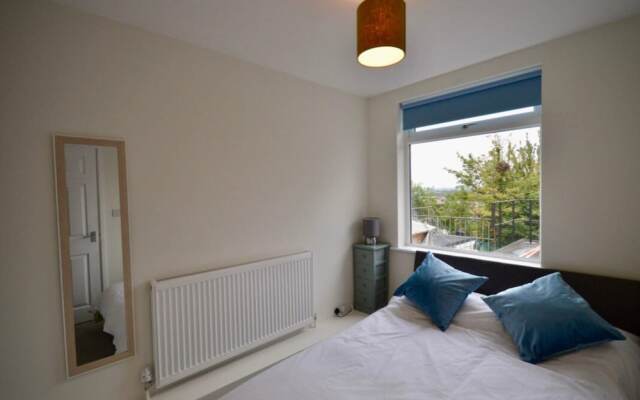 Modern Flat With Parking