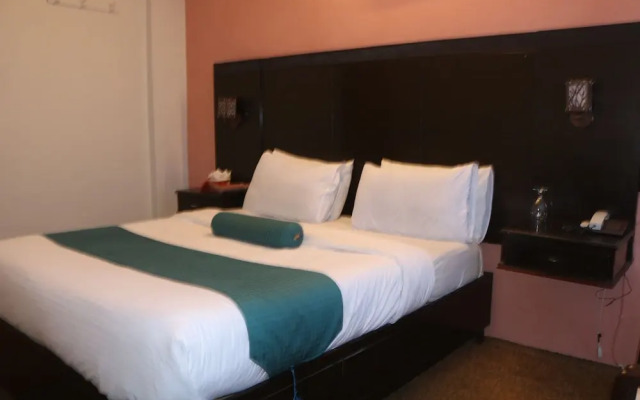 Midway Hotel Gilgit