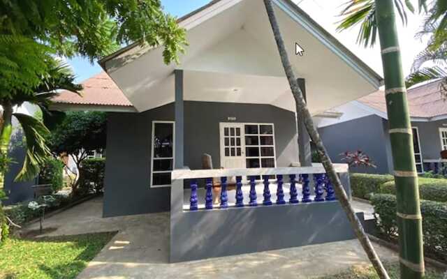 OYO 647 Sudjai Resort