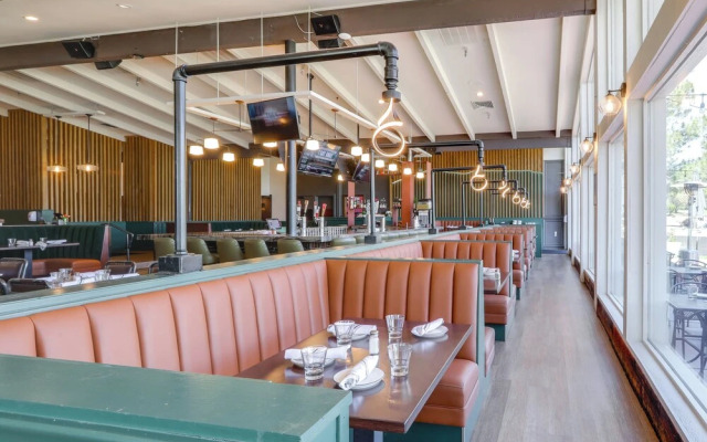 Townhome Near Dtwn Flagstaff: Grill, Golf & Relax!