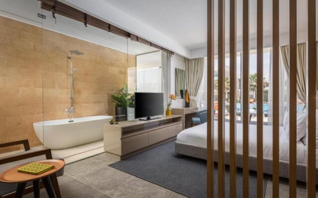 The G Hotel Seashell