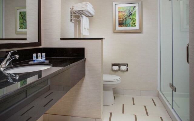 Fairfield Inn & Suites Calhoun