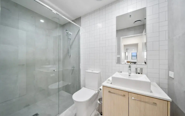 2-bed Haven: Impeccable Interiors & Chic Amenities