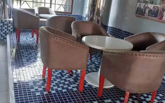 Lee Njiru Resort