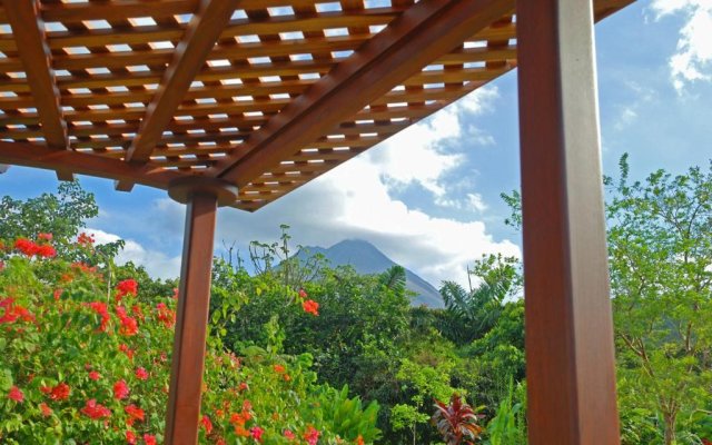 Volcano Lodge Hotel & Thermal Experience