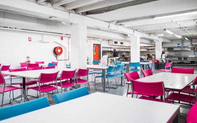 Nomads Sydney - Hostel