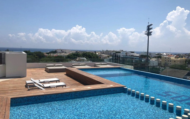 LUXURY APARTMENT STEPS FROM 5TH AV. By YEAH