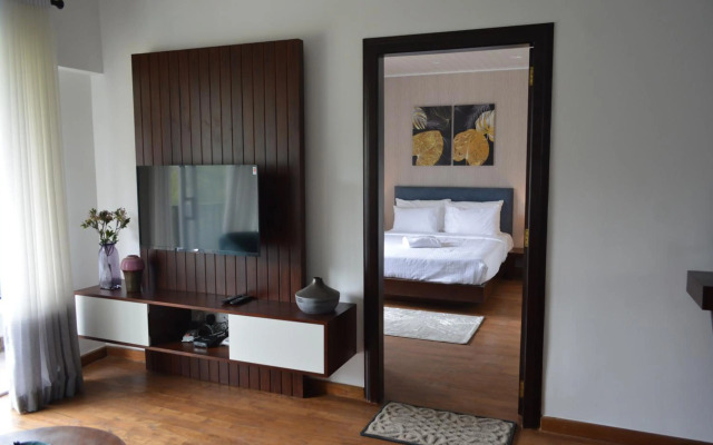 The Edge Luxury Apartment