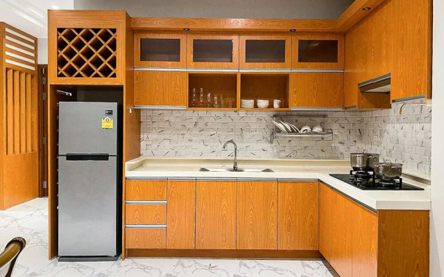 Heng Mohasal Apartment