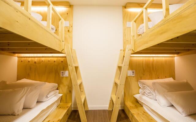 Step Inn Myeongdong 2 - Hostel