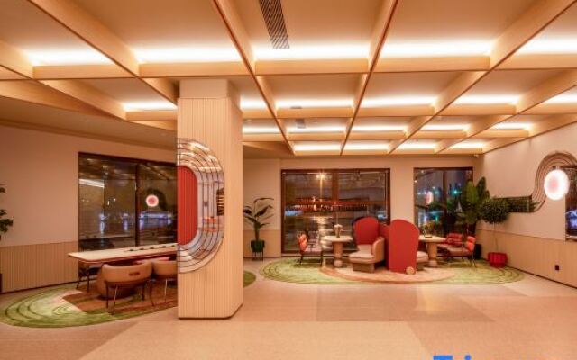 Orange Hotel (Nanjing Liuhe Longchi Metro Station)