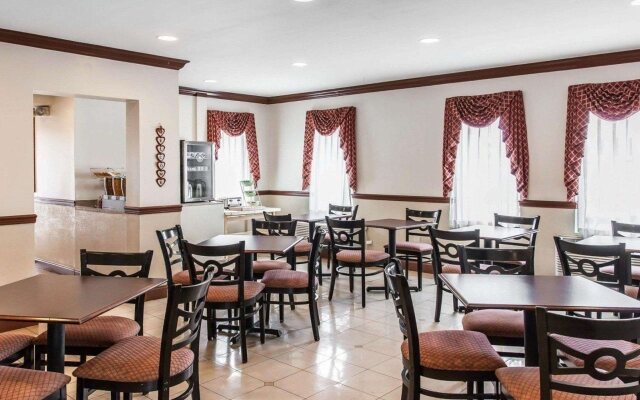 Quality Inn & Suites Quakertown - Allentown
