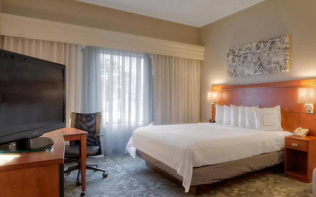 Courtyard by Marriott Memphis Germantown