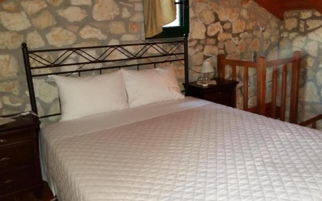 The Stone House-Zacharatos Nikolaos