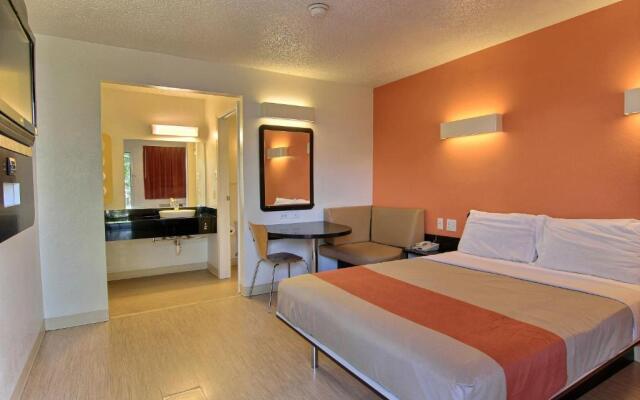 Motel 6 Austin, TX - North Central