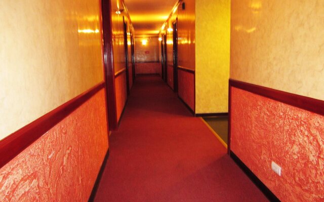 Dulcinea Hotel and Suites