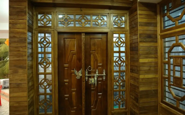 Thodupuzha 4-bhk Luxury Home awy From Home