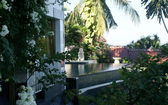 Villa Buah