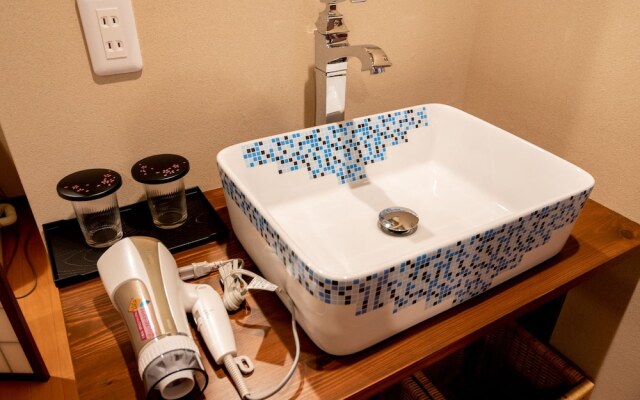 8INN Karasuma Kyo-Machiya