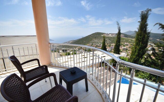 KAL1100 Villa Yonca 5 Bedrooms