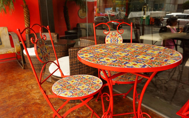 Black Boutique Hotel