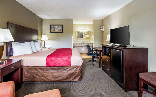 Brentwood Inn & Suites