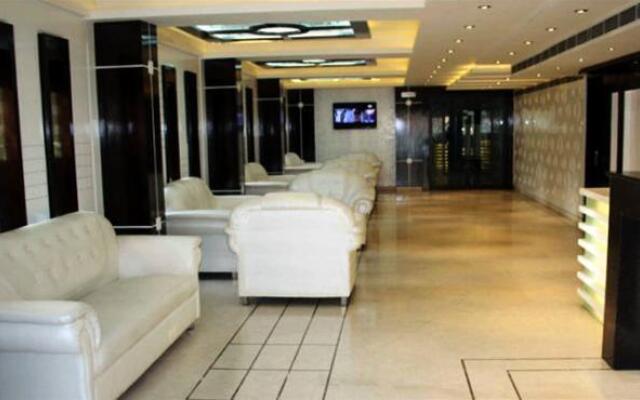 Hotel Raj Residency