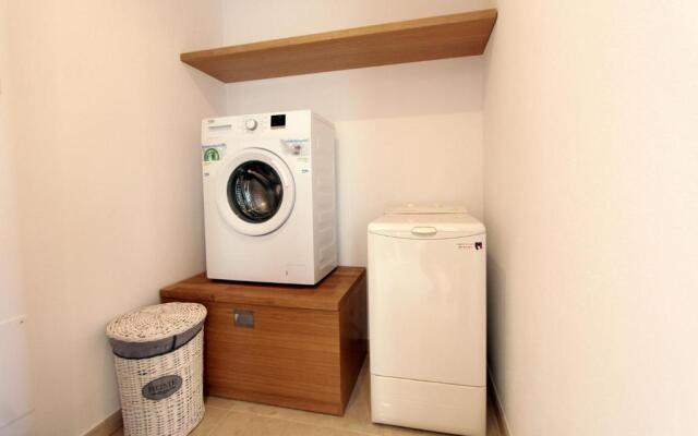 Leon Inmo Medas 27 A - 10699