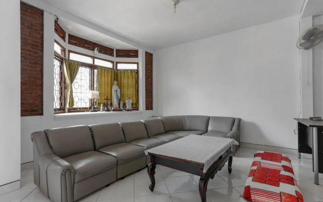 RedDoorz near Candi Sambisari 2