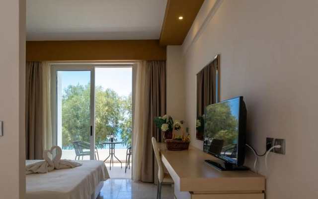 Kamari Beach Hotel - All inclusive