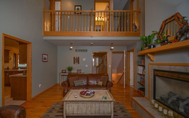 Memory Lane 4 Bedroom House