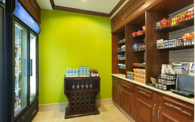 Hilton Garden Inn Fairfax