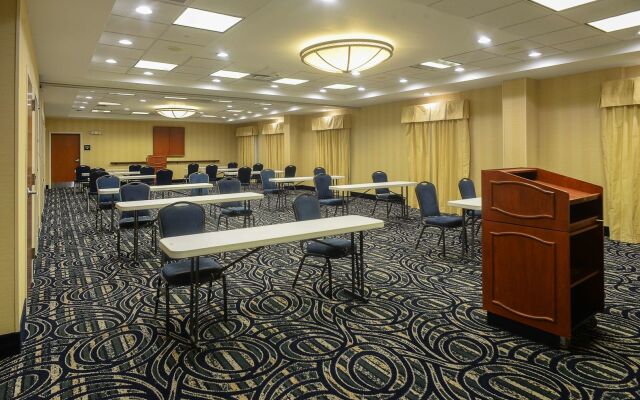 Hampton Inn & Suites ATL-Six Flags