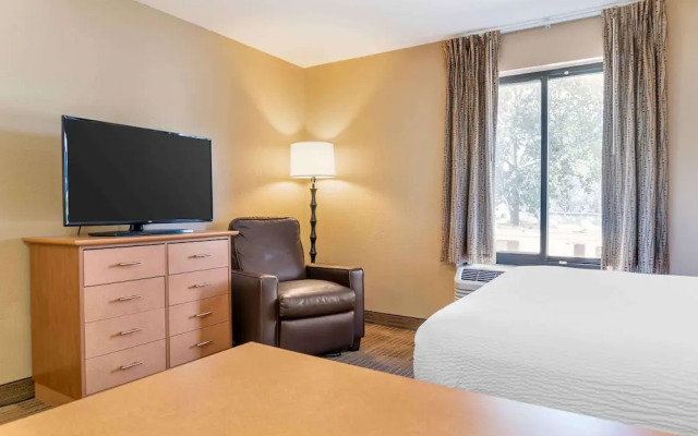 Extended Stay America Detroit Warren