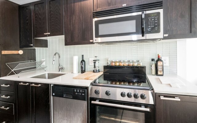 Dufferin Grove 1 Bedroom Loft-style Condo