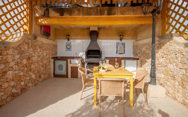 Gozitan Farmhouse With Pool - PP 4