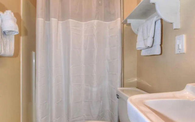 Centrella Hotel, A Kirkwood Collection Hotel