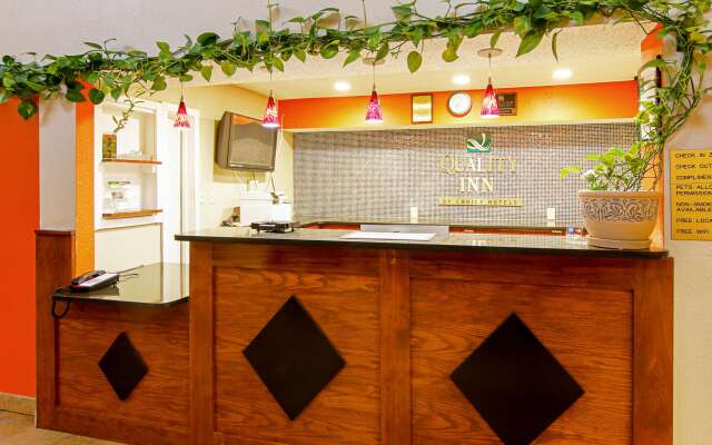 Quality Inn Plainfield I-395