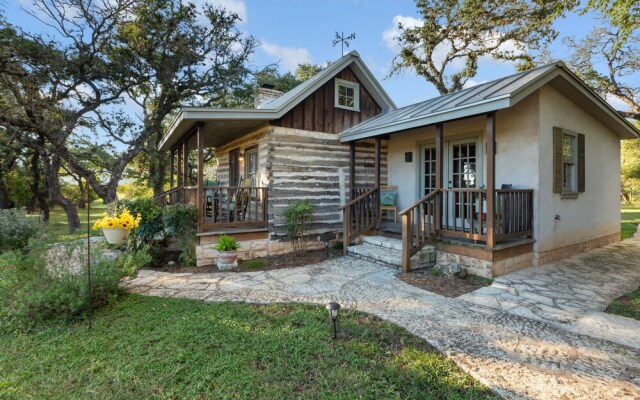 Chula Vista 1 Bedroom Cabin by RedAwning