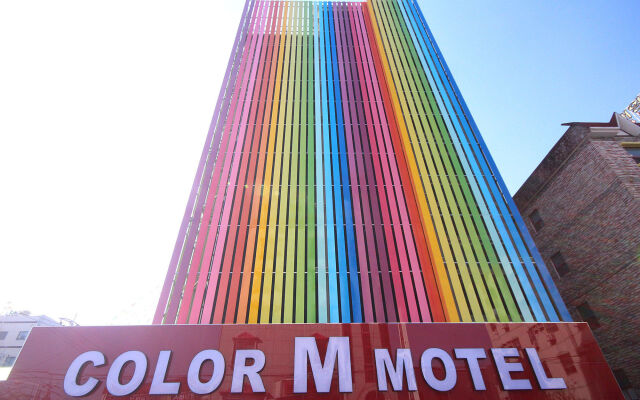 Color M motel