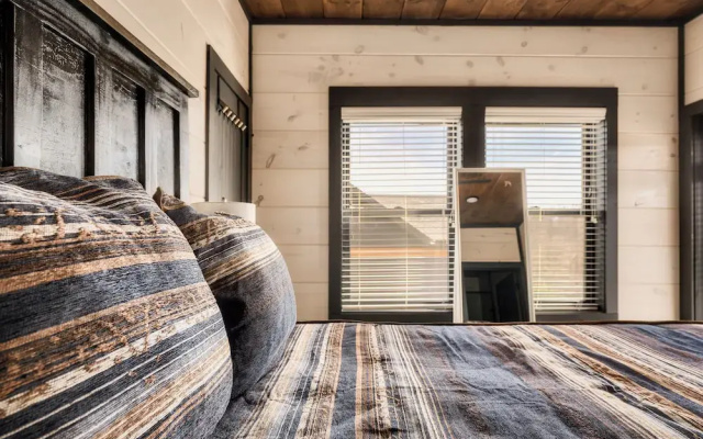 Smith Creek Reserve Luxury Cabins