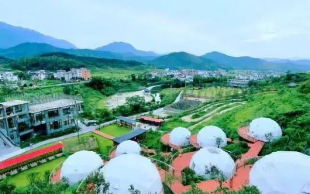 Qingxu Yunsu (Wugong Mountain Tourist Service Center) – Outside – Jian