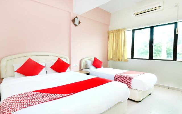 OYO 602 Hotel Sri Mutiara Bahau