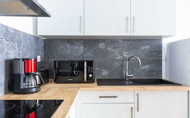Charming Flat Near Place de la Victoire