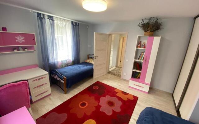 Holiday House Palangas 23