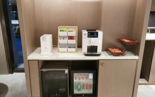 World Hotel (Jinan CBD Longhu Tianjie)